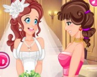 لعبة تلبيس العروس واختها
